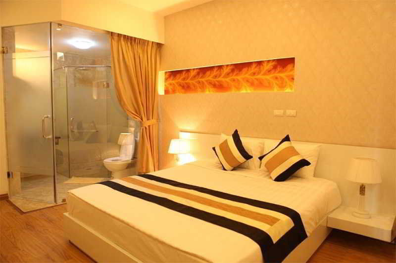 Splendid Star Suites Hotel Hanoi Room photo