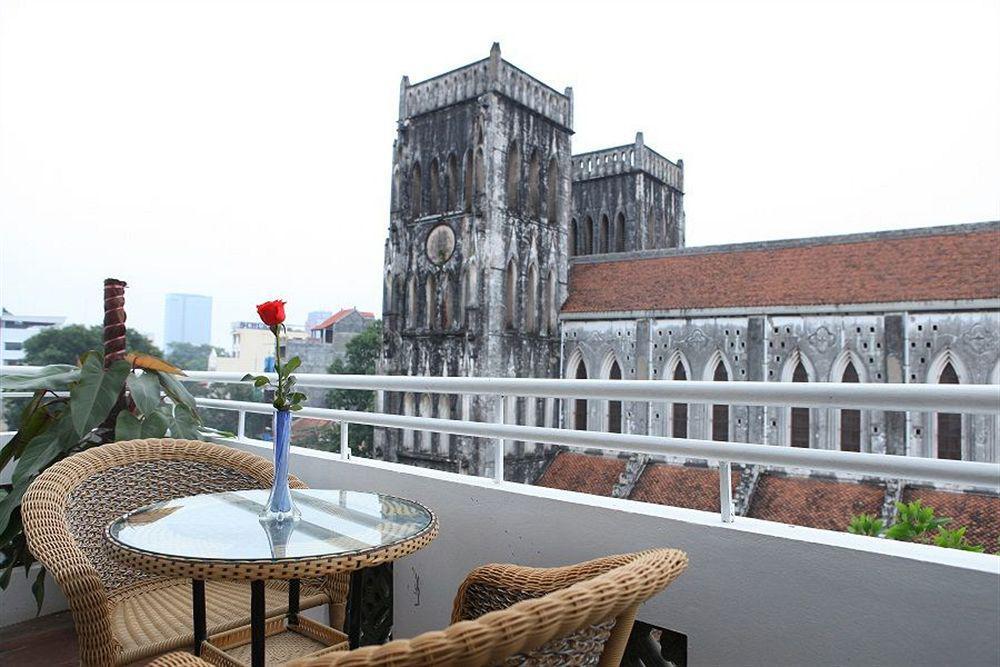 Splendid Star Suites Hotel Hanoi Room photo